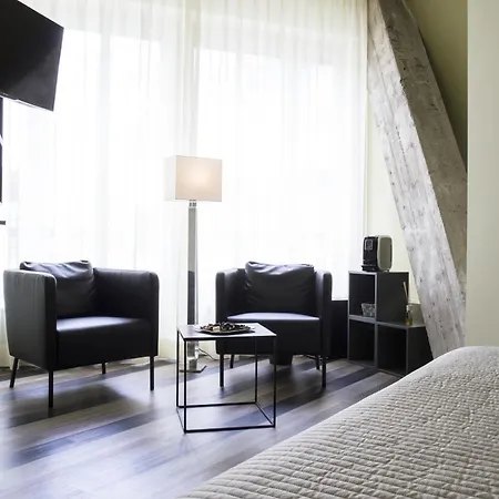 ゲストハウス セレンディピティ ルームズ